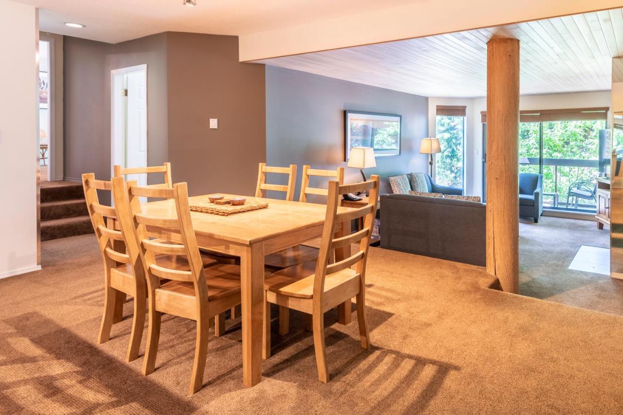 The Ironwood On Blueberry Hill Whistler Exterior foto