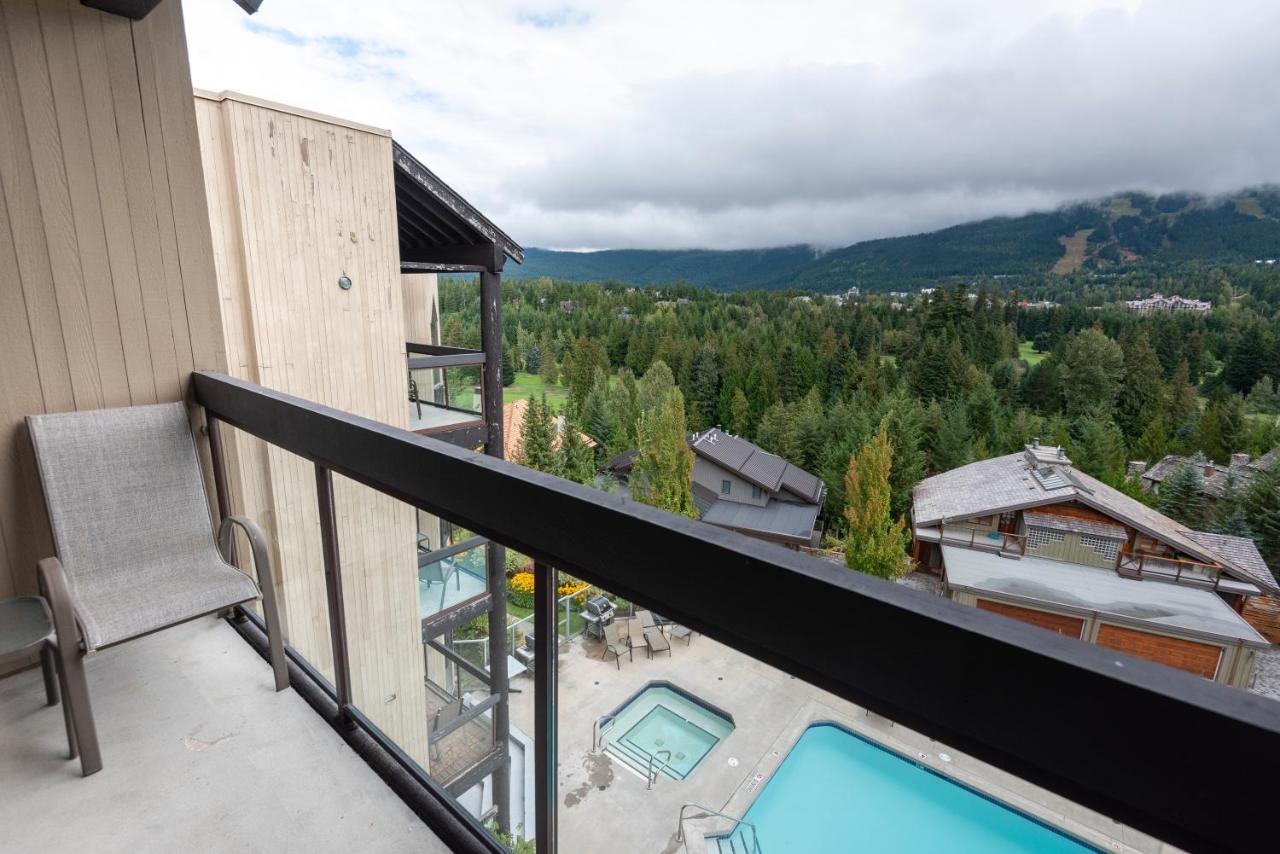 The Ironwood On Blueberry Hill Whistler Exterior foto