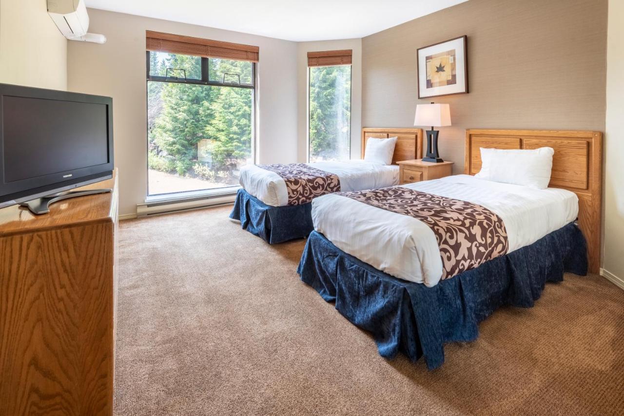 The Ironwood On Blueberry Hill Whistler Exterior foto